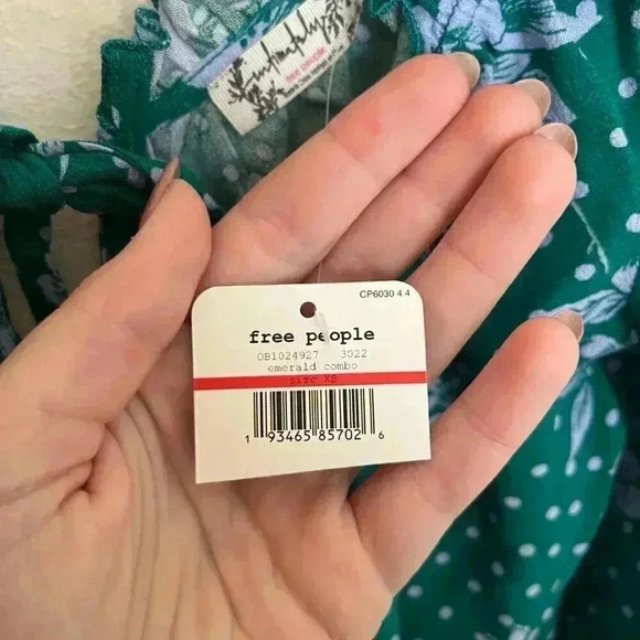 NWT Free People One on One Date Green Floral Bodysuit - Picture 11 of 16